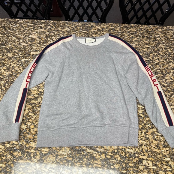 Gucci Gray Crew Neck Oversized Sweatshirt with Logo Sleeve - Picture 2 of 7